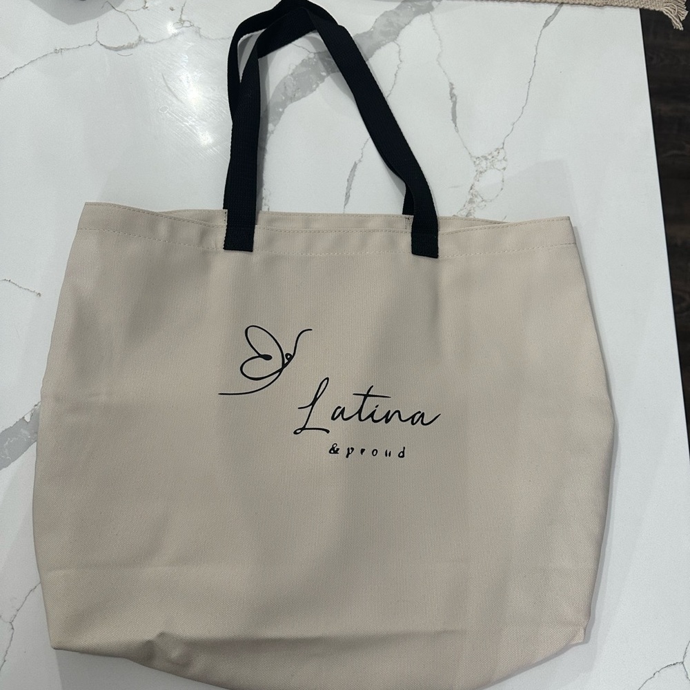 Tote bag
